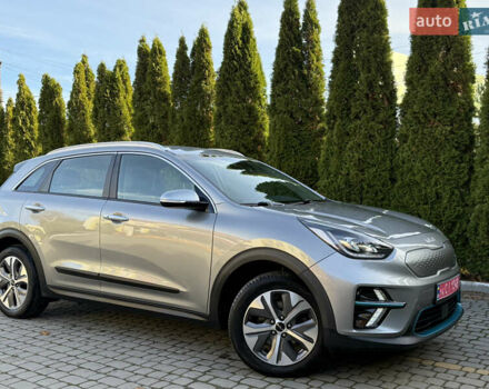 Бежевий Кіа Niro, об'ємом двигуна 0 л та пробігом 98 тис. км за 19999 $, фото 13 на Automoto.ua