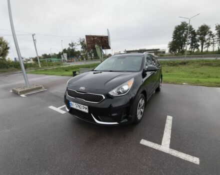 Чорний Кіа Niro, об'ємом двигуна 1.6 л та пробігом 93 тис. км за 391 $, фото 3 на Automoto.ua