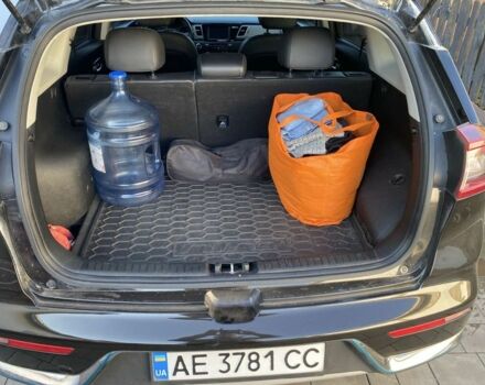 Черный Киа Niro, объемом двигателя 1.6 л и пробегом 92 тыс. км за 21500 $, фото 12 на Automoto.ua