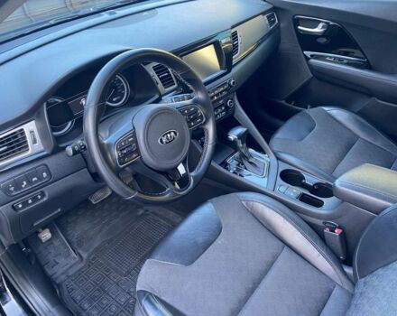 Черный Киа Niro, объемом двигателя 1.6 л и пробегом 92 тыс. км за 21500 $, фото 15 на Automoto.ua