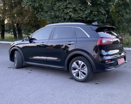 Чорний Кіа Niro, об'ємом двигуна 0 л та пробігом 160 тис. км за 16900 $, фото 1 на Automoto.ua