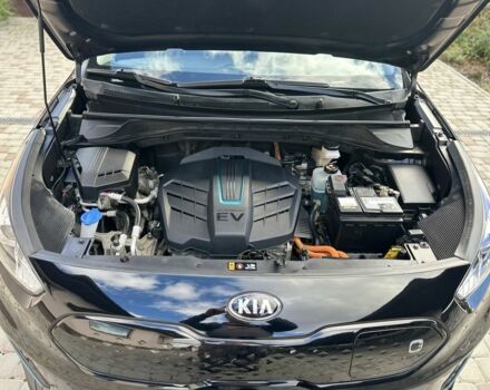 Чорний Кіа Niro, об'ємом двигуна 0 л та пробігом 108 тис. км за 15900 $, фото 1 на Automoto.ua
