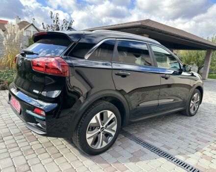 Чорний Кіа Niro, об'ємом двигуна 0 л та пробігом 108 тис. км за 15900 $, фото 5 на Automoto.ua