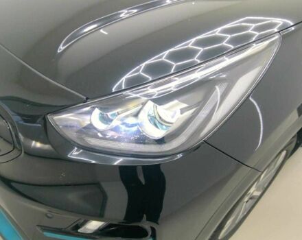 Чорний Кіа Niro, об'ємом двигуна 0 л та пробігом 122 тис. км за 18300 $, фото 13 на Automoto.ua