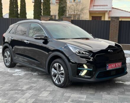 Чорний Кіа Niro, об'ємом двигуна 0 л та пробігом 94 тис. км за 20999 $, фото 5 на Automoto.ua