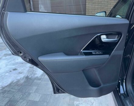 Чорний Кіа Niro, об'ємом двигуна 0 л та пробігом 94 тис. км за 20999 $, фото 17 на Automoto.ua