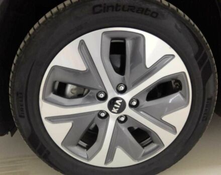 Чорний Кіа Niro, об'ємом двигуна 0 л та пробігом 122 тис. км за 18300 $, фото 23 на Automoto.ua