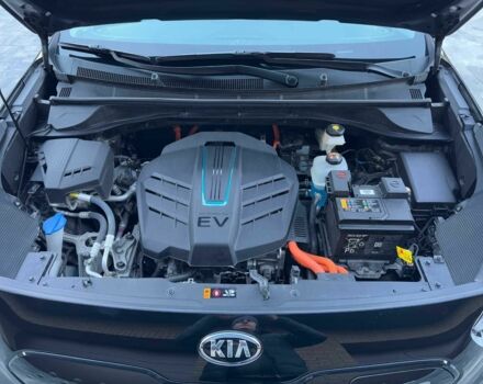 Чорний Кіа Niro, об'ємом двигуна 0 л та пробігом 94 тис. км за 20999 $, фото 23 на Automoto.ua