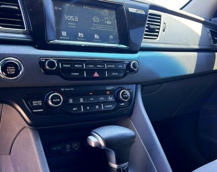 Черный Киа Niro, объемом двигателя 1.6 л и пробегом 137 тыс. км за 15000 $, фото 6 на Automoto.ua