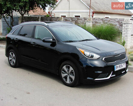 Черный Киа Niro, объемом двигателя 1.6 л и пробегом 136 тыс. км за 16500 $, фото 6 на Automoto.ua