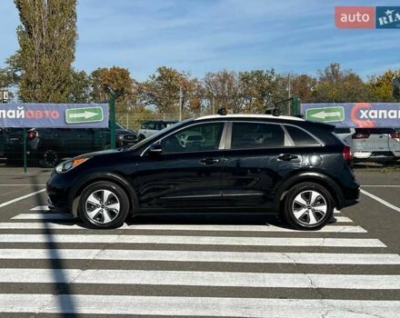 Кіа Niro 2017 у Одесі на Automoto.ua Чорний Кіа Niro, об'ємом двигуна 1.58 л та пробігом 88 тис. км за 16699 $, фото 7 на Automoto.ua