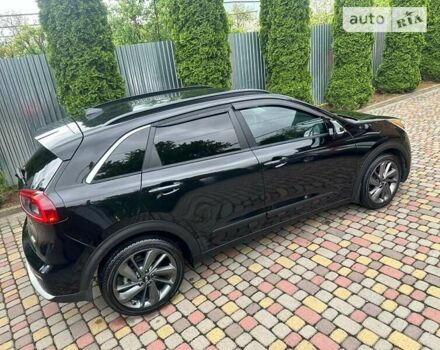 Чорний Кіа Niro, об'ємом двигуна 1.58 л та пробігом 231 тис. км за 14600 $, фото 16 на Automoto.ua