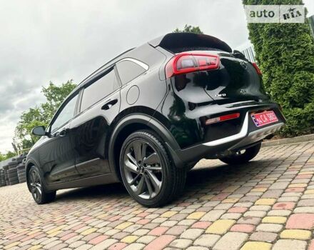 Чорний Кіа Niro, об'ємом двигуна 1.58 л та пробігом 231 тис. км за 15600 $, фото 29 на Automoto.ua