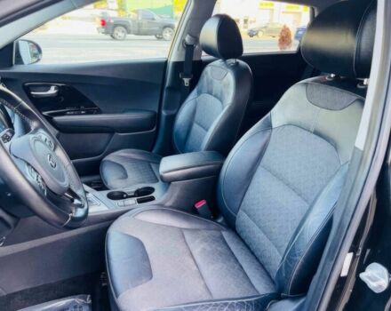Черный Киа Niro, объемом двигателя 1.6 л и пробегом 62 тыс. км за 3750 $, фото 7 на Automoto.ua