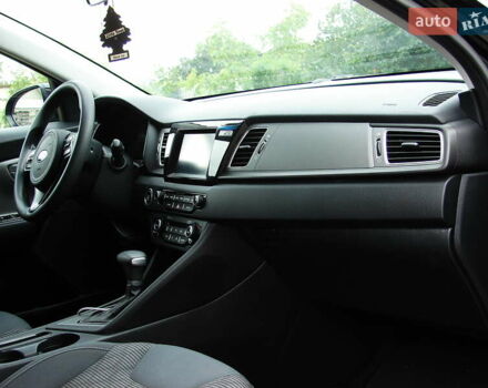 Черный Киа Niro, объемом двигателя 1.6 л и пробегом 136 тыс. км за 16500 $, фото 21 на Automoto.ua
