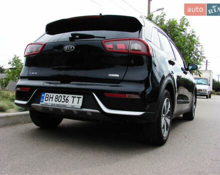 Черный Киа Niro, объемом двигателя 1.6 л и пробегом 136 тыс. км за 16700 $, фото 8 на Automoto.ua