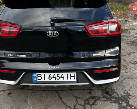 Черный Киа Niro, объемом двигателя 1.58 л и пробегом 103 тыс. км за 16000 $, фото 2 на Automoto.ua