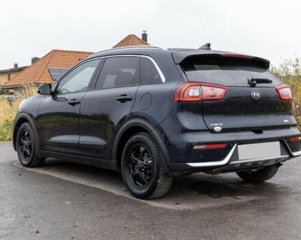 Черный Киа Niro, объемом двигателя 0 л и пробегом 89 тыс. км за 11500 $, фото 2 на Automoto.ua