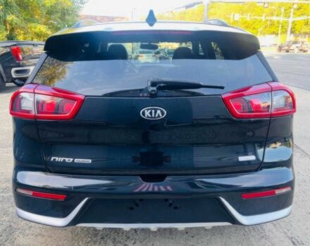 Черный Киа Niro, объемом двигателя 1.6 л и пробегом 62 тыс. км за 3750 $, фото 4 на Automoto.ua