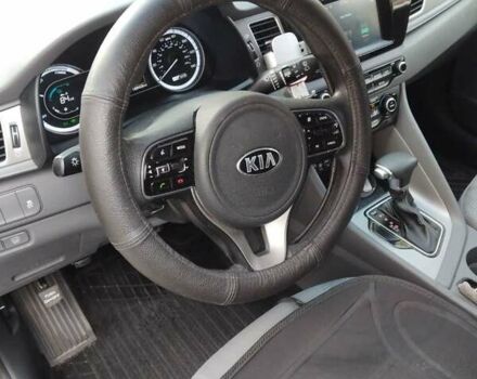 Черный Киа Niro, объемом двигателя 1.58 л и пробегом 330 тыс. км за 13600 $, фото 7 на Automoto.ua