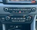 Кіа Niro 2017 у Одесі на Automoto.ua Чорний Кіа Niro, об'ємом двигуна 1.58 л та пробігом 88 тис. км за 16699 $, фото 15 на Automoto.ua