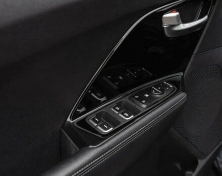 Черный Киа Niro, объемом двигателя 0 л и пробегом 89 тыс. км за 11500 $, фото 19 на Automoto.ua