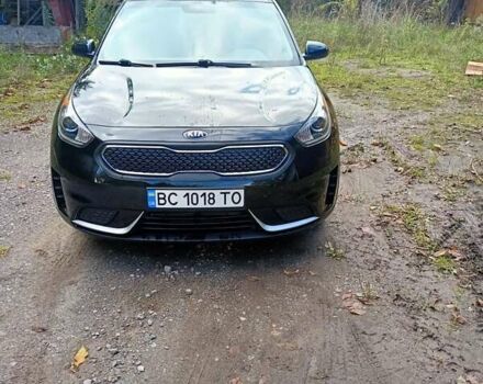 Чорний Кіа Niro, об'ємом двигуна 1.58 л та пробігом 146 тис. км за 15600 $, фото 14 на Automoto.ua