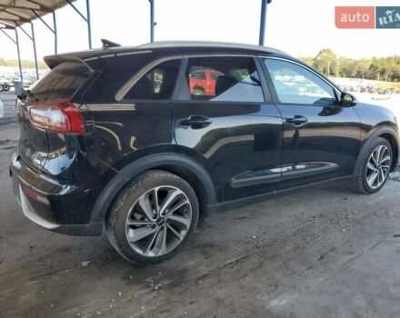 Чорний Кіа Niro, об'ємом двигуна 1.58 л та пробігом 187 тис. км за 2500 $, фото 3 на Automoto.ua
