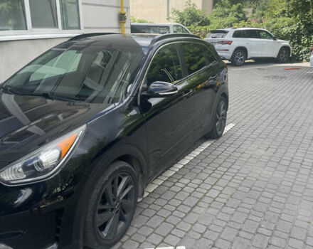 Черный Киа Niro, объемом двигателя 1.58 л и пробегом 115 тыс. км за 16500 $, фото 3 на Automoto.ua