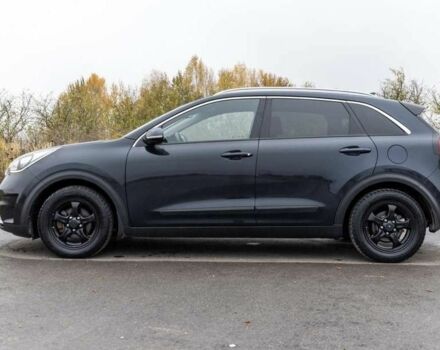 Черный Киа Niro, объемом двигателя 0 л и пробегом 89 тыс. км за 11500 $, фото 1 на Automoto.ua