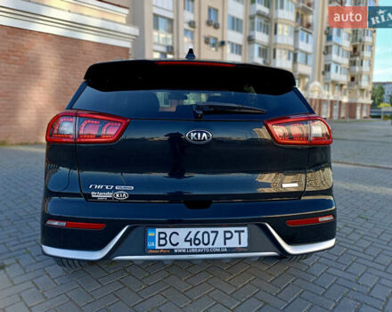Черный Киа Niro, объемом двигателя 1.6 л и пробегом 88 тыс. км за 15600 $, фото 7 на Automoto.ua