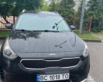 Чорний Кіа Niro, об'ємом двигуна 1.58 л та пробігом 146 тис. км за 15600 $, фото 12 на Automoto.ua