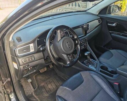 Черный Киа Niro, объемом двигателя 0 л и пробегом 131 тыс. км за 10200 $, фото 10 на Automoto.ua