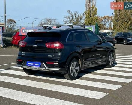 Кіа Niro 2017 у Одесі на Automoto.ua Чорний Кіа Niro, об'ємом двигуна 1.58 л та пробігом 88 тис. км за 16699 $, фото 4 на Automoto.ua