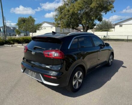 Чорний Кіа Niro, об'ємом двигуна 1.6 л та пробігом 35 тис. км за 16500 $, фото 5 на Automoto.ua