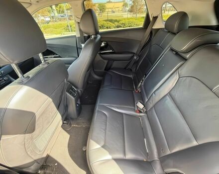 Черный Киа Niro, объемом двигателя 0 л и пробегом 50 тыс. км за 8000 $, фото 11 на Automoto.ua