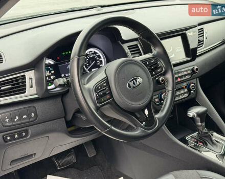 Черный Киа Niro, объемом двигателя 1.6 л и пробегом 98 тыс. км за 18999 $, фото 47 на Automoto.ua
