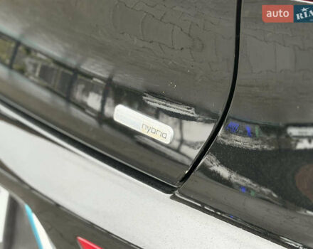 Черный Киа Niro, объемом двигателя 1.6 л и пробегом 98 тыс. км за 18999 $, фото 8 на Automoto.ua