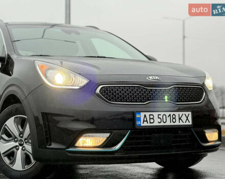 Черный Киа Niro, объемом двигателя 1.6 л и пробегом 98 тыс. км за 18999 $, фото 18 на Automoto.ua