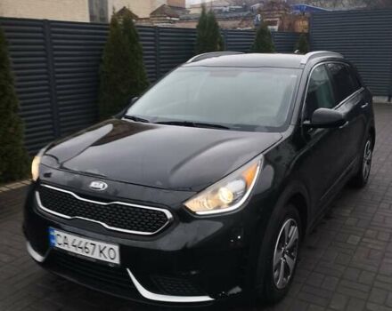 Чорний Кіа Niro, об'ємом двигуна 1.58 л та пробігом 89 тис. км за 14600 $, фото 6 на Automoto.ua