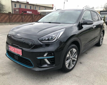 Черный Киа Niro, объемом двигателя 0 л и пробегом 158 тыс. км за 18299 $, фото 3 на Automoto.ua