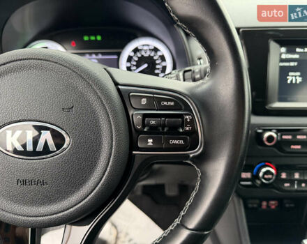 Черный Киа Niro, объемом двигателя 1.6 л и пробегом 98 тыс. км за 18999 $, фото 54 на Automoto.ua