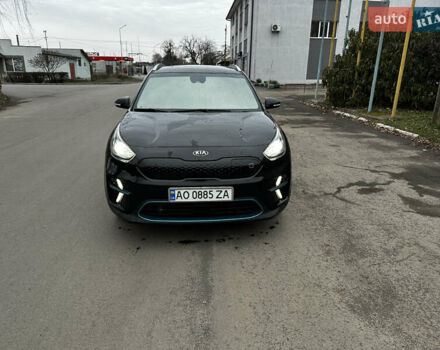 Черный Киа Niro, объемом двигателя 0 л и пробегом 190 тыс. км за 16500 $, фото 4 на Automoto.ua