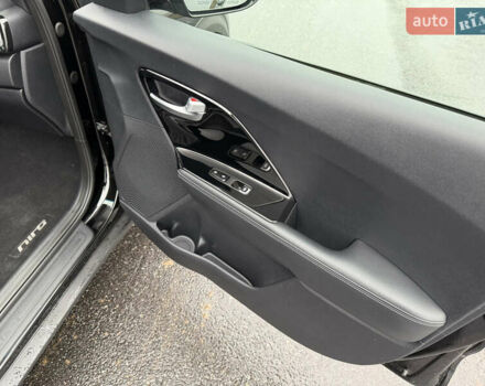 Черный Киа Niro, объемом двигателя 1.6 л и пробегом 98 тыс. км за 18999 $, фото 79 на Automoto.ua