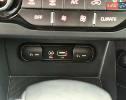 Черный Киа Niro, объемом двигателя 1.6 л и пробегом 98 тыс. км за 18999 $, фото 60 на Automoto.ua