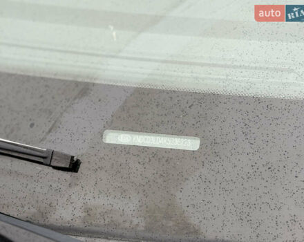 Черный Киа Niro, объемом двигателя 1.6 л и пробегом 98 тыс. км за 18999 $, фото 6 на Automoto.ua