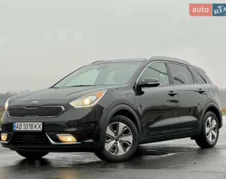 Черный Киа Niro, объемом двигателя 1.6 л и пробегом 98 тыс. км за 18999 $, фото 1 на Automoto.ua