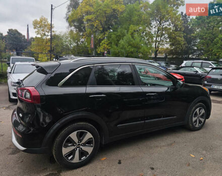 Черный Киа Niro, объемом двигателя 1.6 л и пробегом 132 тыс. км за 13500 $, фото 2 на Automoto.ua