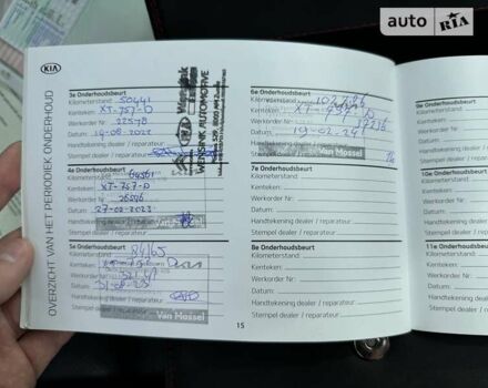 Чорний Кіа Niro, об'ємом двигуна 0 л та пробігом 112 тис. км за 19500 $, фото 23 на Automoto.ua