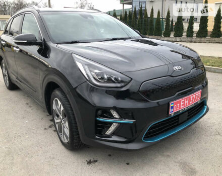 Чорний Кіа Niro, об'ємом двигуна 0 л та пробігом 158 тис. км за 18699 $, фото 4 на Automoto.ua